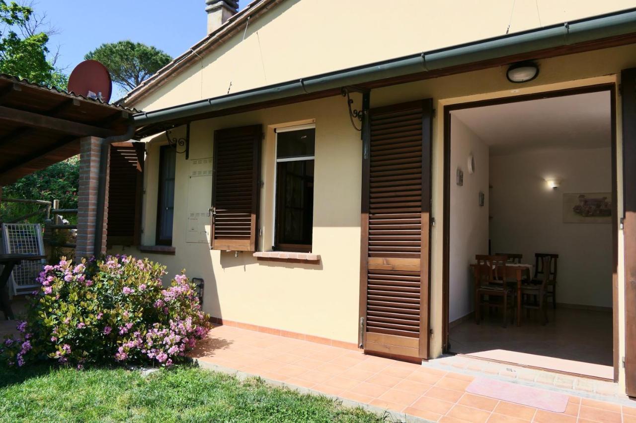 Chalet Elena In Montescudaio, Ground Floor With Fenced Garden Экстерьер фото
